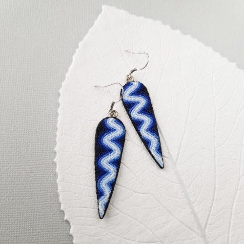 Lange blaue Ohrringe aus Polymer-Ton - Egea Ohrringe KOOMPLIMENTS