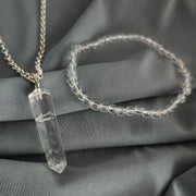 Lange Halskette mit weißem Quarz-Anhänger Halsketten KOOMPLIMENTS