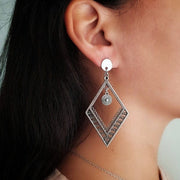 Lange Rautenohrringe Silber - Traditionelles Boho Ohrringe KOOMPLIMENTS