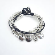 Leder Wickelarmband mit Perlen und Charms - Alicia Armband KOOMPLIMENTS