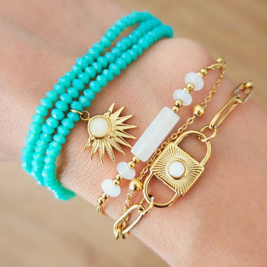 Mehrreihiges Armband mit weisser Jade Armband KOOMPLIMENTS