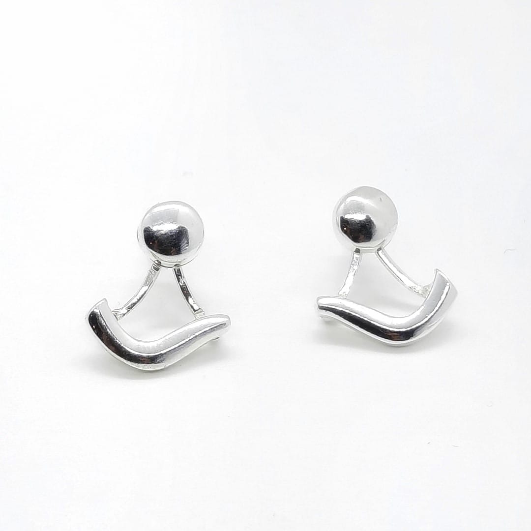 Minimalistische Ohrstecker aus Silber mit Welle Ohrringe KOOMPLIMENTS