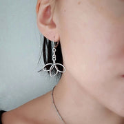 Minimalistische Silber Ohrringe Lotus Ohrringe KOOMPLIMENTS