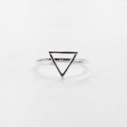 Minimalistischer Damen Ring aus Silber - Triangel Ringe KOOMPLIMENTS