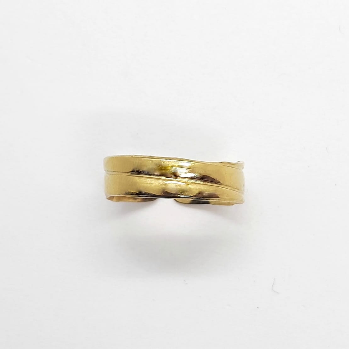 Minimalistischer linearer Ring aus Edelstahl Ringe KOOMPLIMENTS