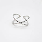 Minimalistischer X Ring Silber - Medium Ringe KOOMPLIMENTS