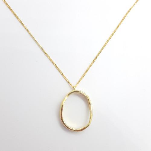 Moderne Halskette mit ovalem Anhänger Gold - Cosmos Halsketten KOOMPLIMENTS