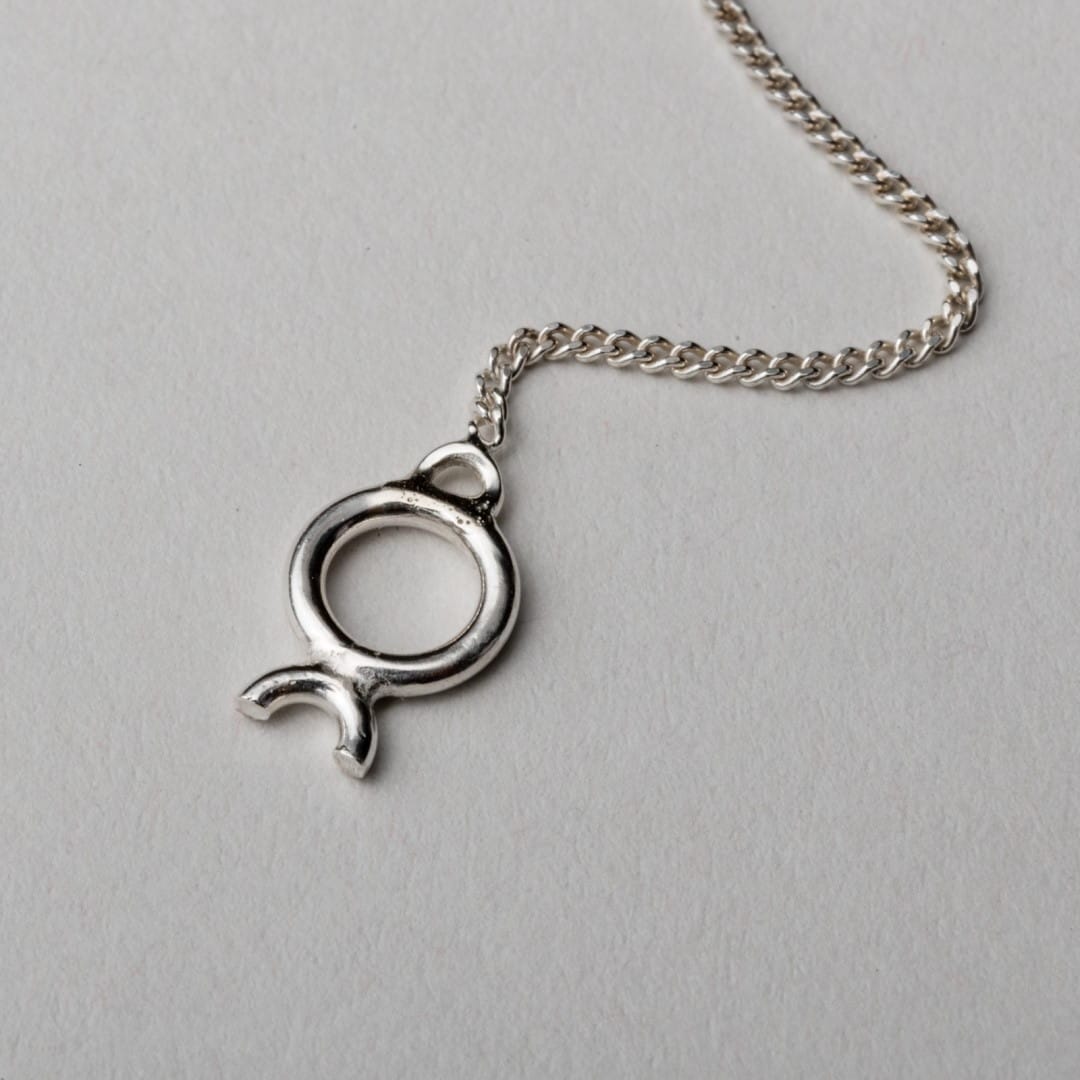Moderne Ohrkette aus Silber mit Kreis - ORIX MISSION Ohrringe KOOMPLIMENTS