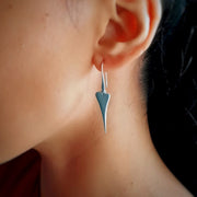 Moderne Silber Ohrringe Langes Herz - Long Heart Ohrringe KOOMPLIMENTS