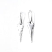 Moderne Silber Ohrringe Langes Herz - Long Heart Ohrringe KOOMPLIMENTS
