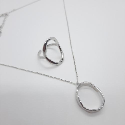 Moderner Ring ovaler Kreis Silber - Cosmos Ringe KOOMPLIMENTS