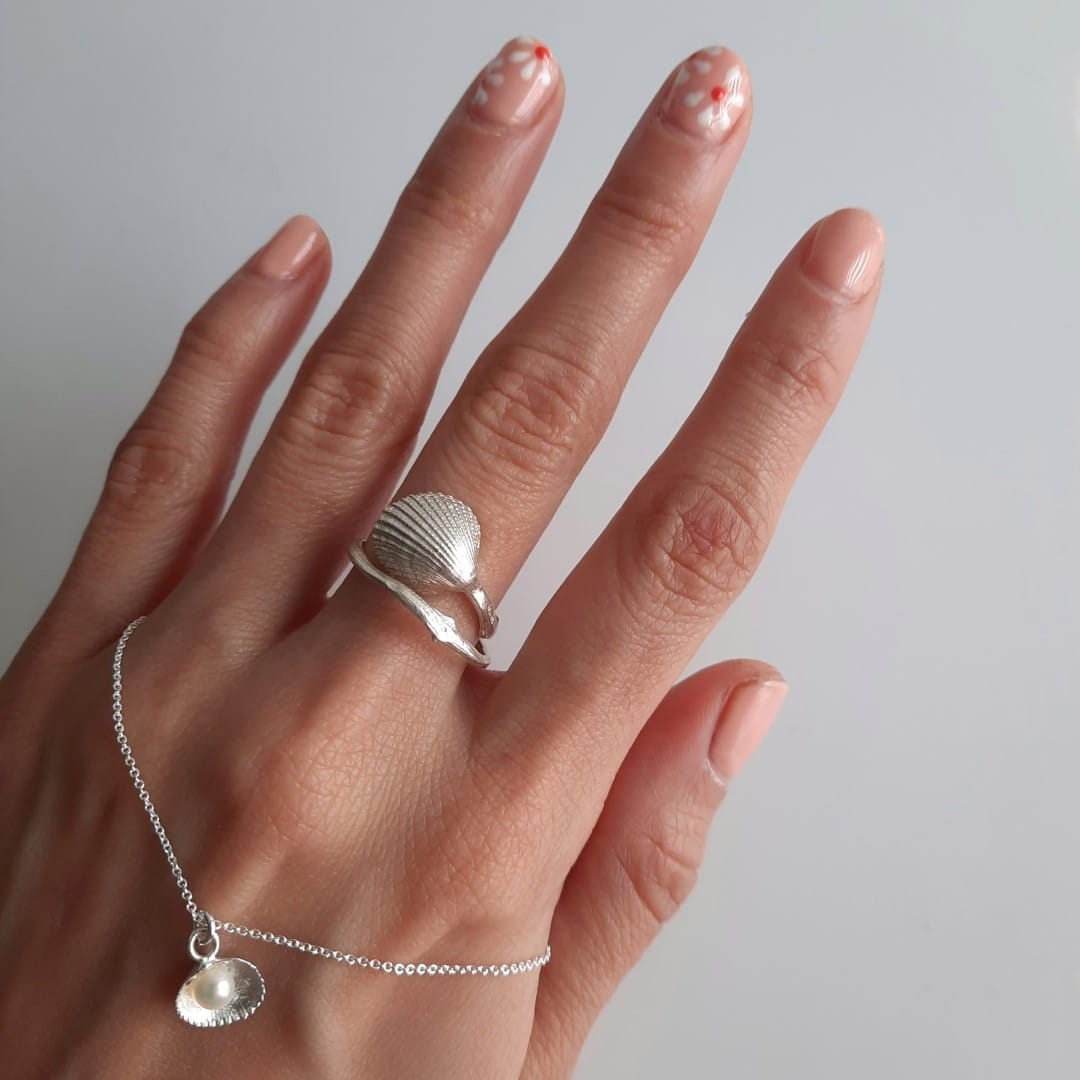 Muschelring mit Astguss in Sterlingsilber 925 Ringe KOOMPLIMENTS