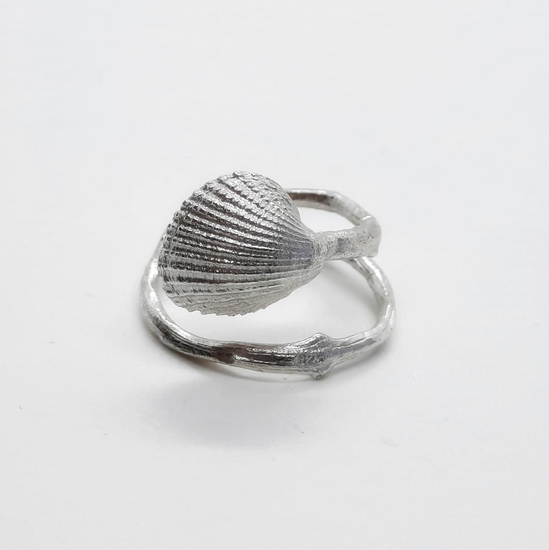 Muschelring mit Astguss in Sterlingsilber 925 Ringe KOOMPLIMENTS