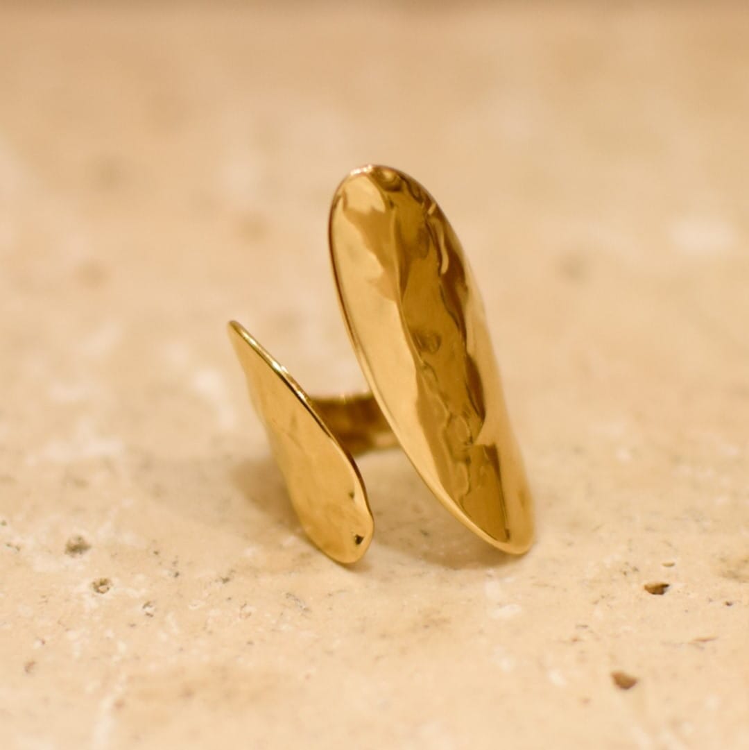 Offener breiter Ring aus Edelstahl - JUDE Ringe KOOMPLIMENTS