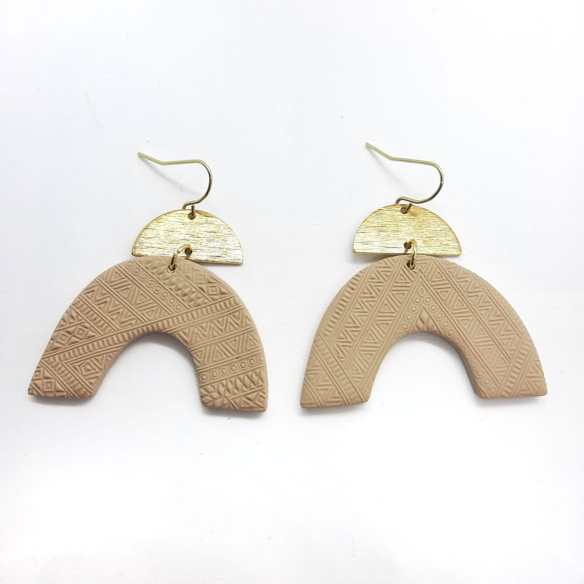 Ohrringe mit Fimo Anhänger Halb-Kreise - NOVA Beige Ohrringe KOOMPLIMENTS