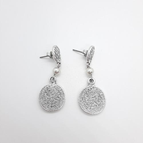 Ohrringe Silber mit Medaillon Phaistos Ohrringe KOOMPLIMENTS