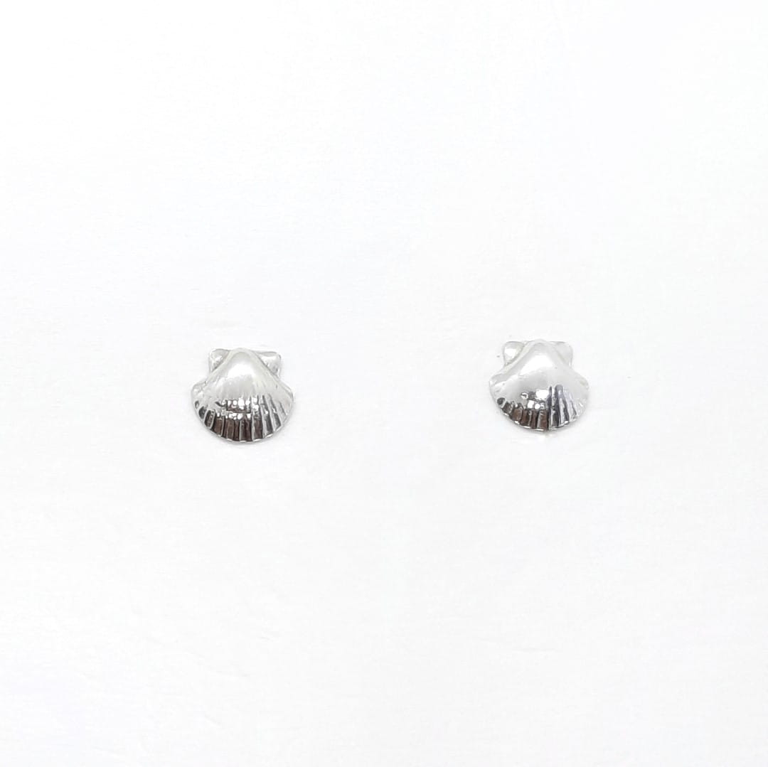 Ohrstecker aus Silber mit Muscheln Ohrstecker KOOMPLIMENTS