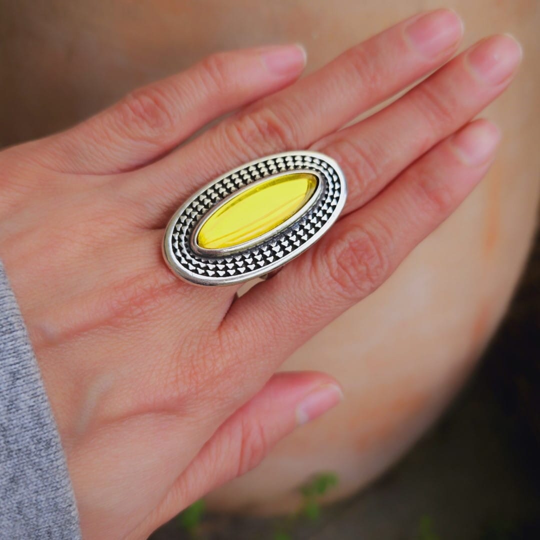 Ovales Ring mit gelbem Kristall MARQUIS Ringe KOOMPLIMENTS