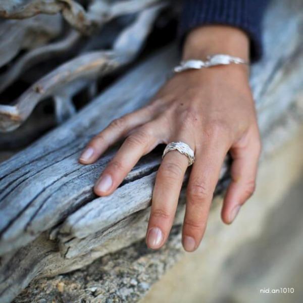 Ring aus Silber mit Nestringe - Nid Ringe KOOMPLIMENTS