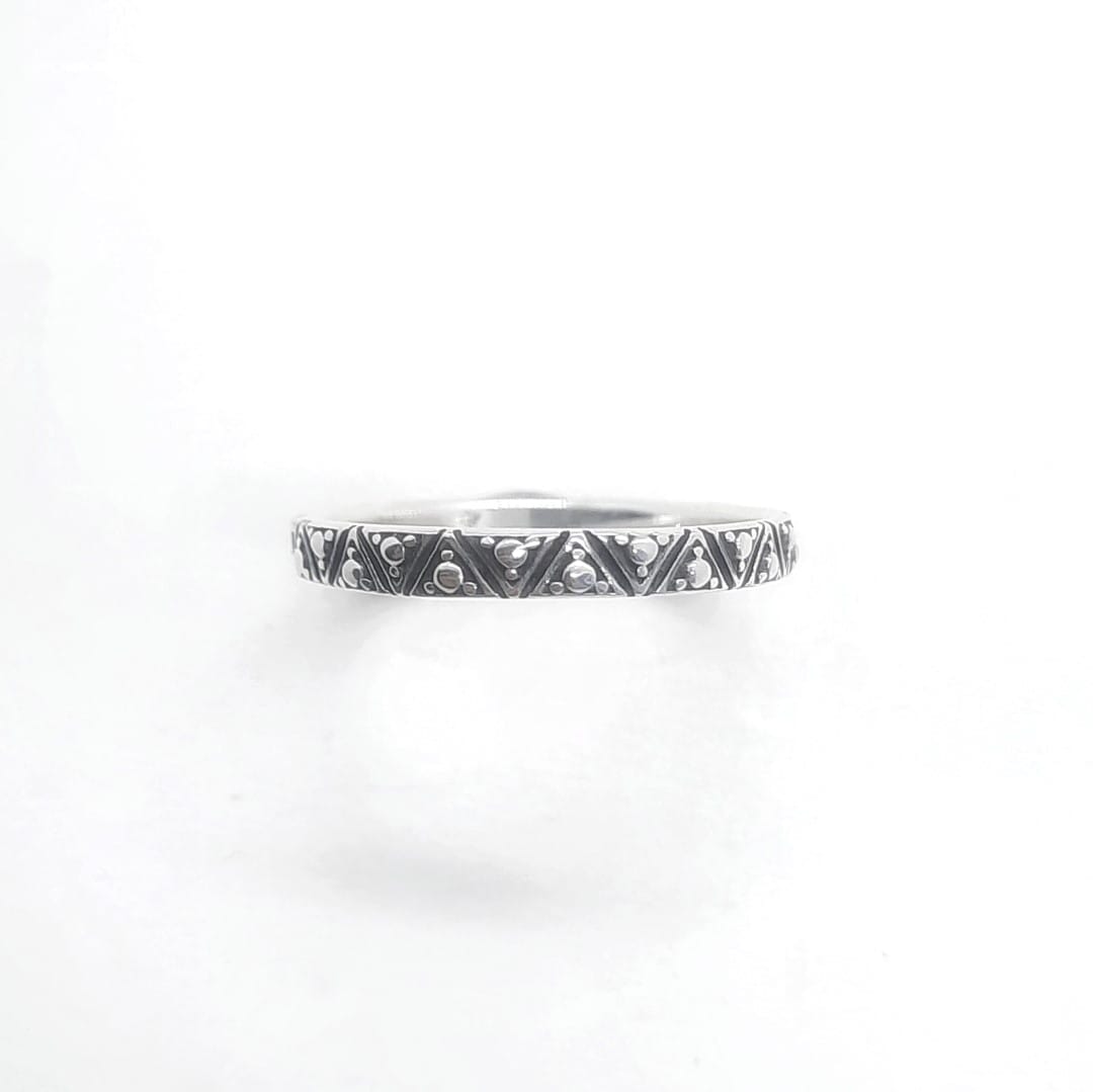 Ring Silber mit Dreiecken Ringe KOOMPLIMENTS