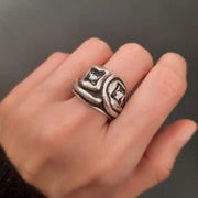 Robuster Ring mit grauen Swarovski Kristallen - Zeitgenössisch Ringe KOOMPLIMENTS