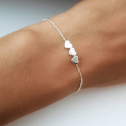 Schlichtes Armband mit Herzen - Liebesarmband Armband KOOMPLIMENTS