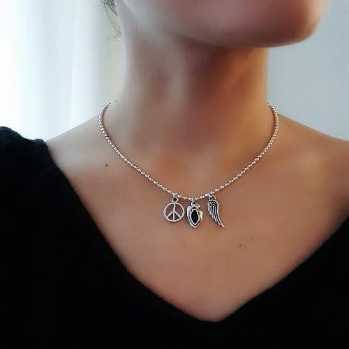 Schwarze Charm Perlenkette - Freedom Halsketten KOOMPLIMENTS