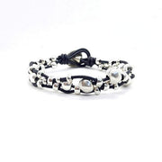 Schwarzes Lederarmband mit Silber Perlen - Chaotic Armband KOOMPLIMENTS