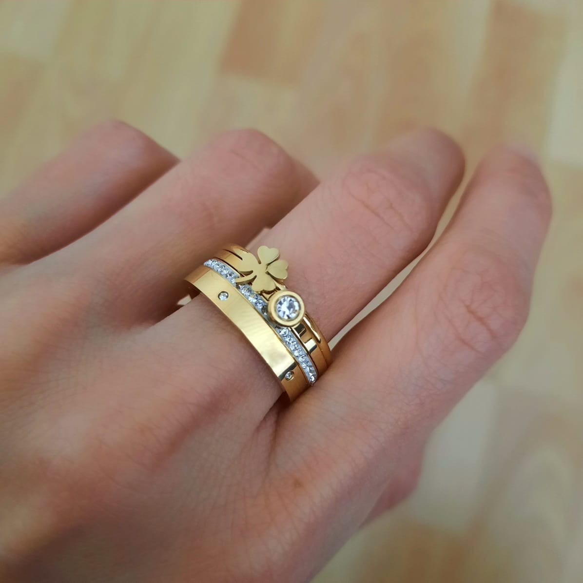 Set mit 4 Gold Ringen mit Zirkonia und Glücksklee Ringe KOOMPLIMENTS