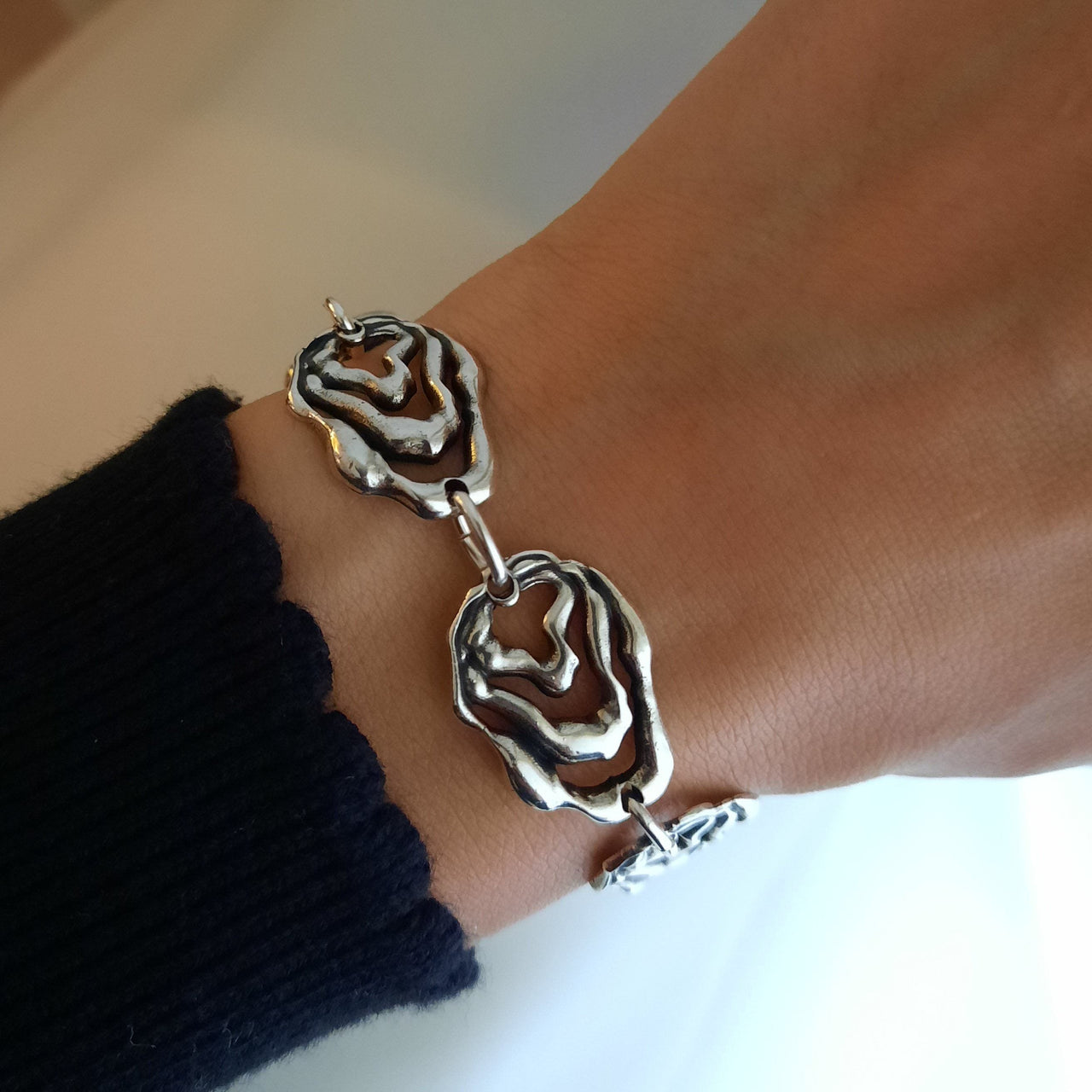 Silber Armband mit unregelmäßigen Gliedern - KASKADE Armband KOOMPLIMENTS