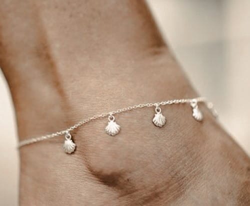 Silber Fusskettche mit Muscheln aus dem Meer Armband KOOMPLIMENTS