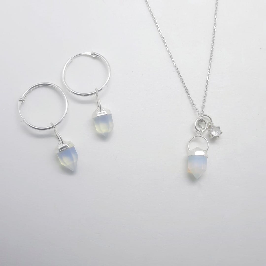 Silber Kette mit Mondsteinpendel Halsketten KOOMPLIMENTS