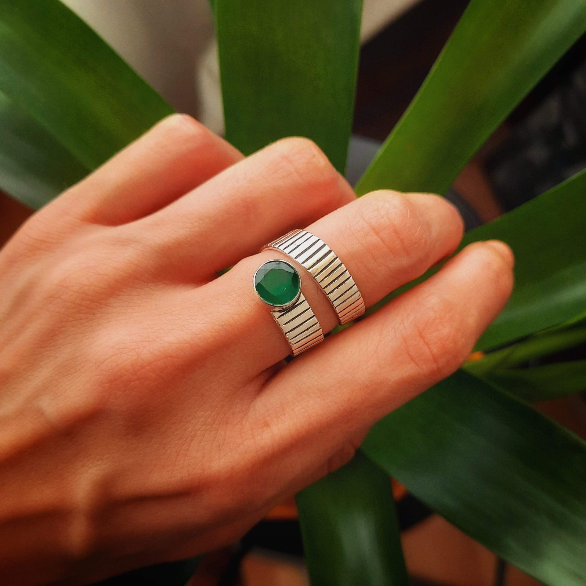 Silber Ring aus Indien mit Stein - Green Onyx Ringe KOOMPLIMENTS