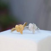 Silber Ring mit Weinlaub Ringe KOOMPLIMENTS