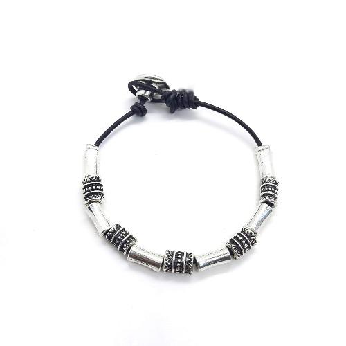 Silber Röhrchen Perlen Lederarmband - Niamey Armband KOOMPLIMENTS