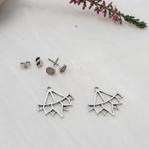 Silberne Ohrringe mit Lotusblumen Ohrringe KOOMPLIMENTS