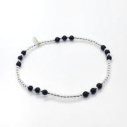 Silbernes Armband mit schwarzen Perlen Armband KOOMPLIMENTS