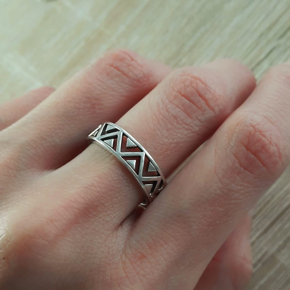 Silberring aus Indien Dreiecke Ringe KOOMPLIMENTS