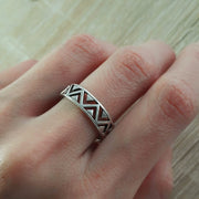 Silberring aus Indien Dreiecke Ringe KOOMPLIMENTS