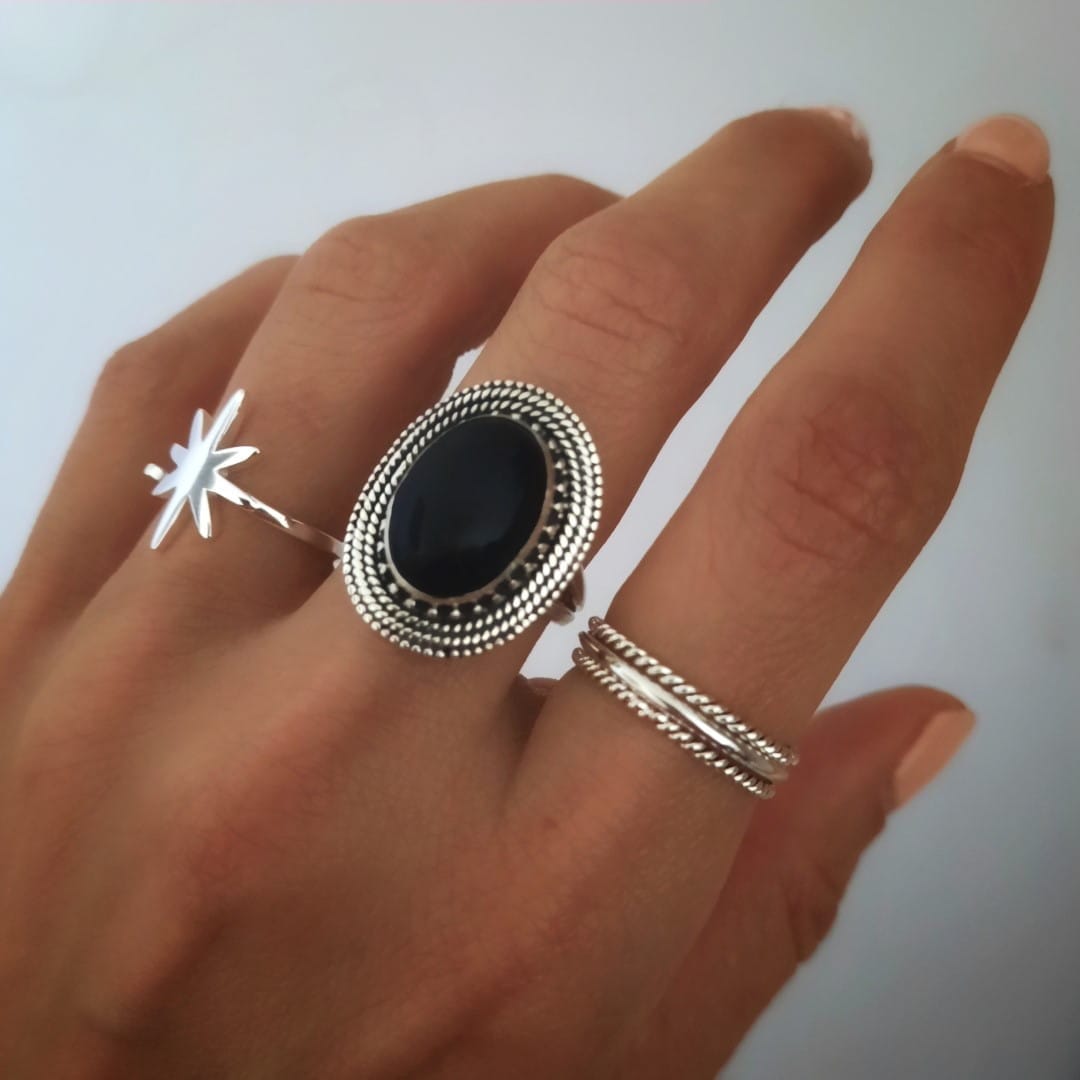 Silberring mit spitzem Stern Ringe KOOMPLIMENTS