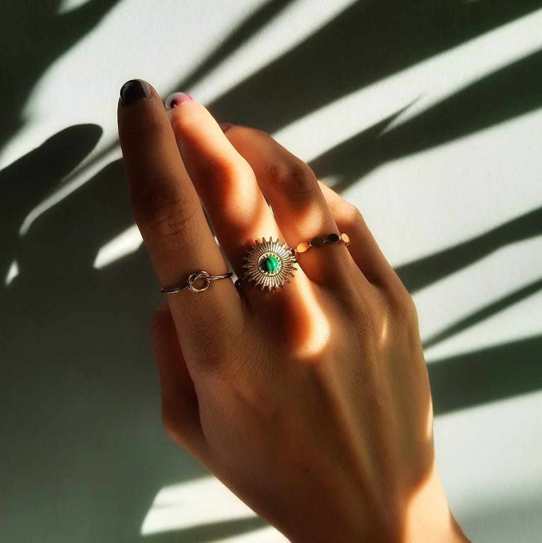 Spitzstern Ring mit Malachit - EMMA Ringe KOOMPLIMENTS