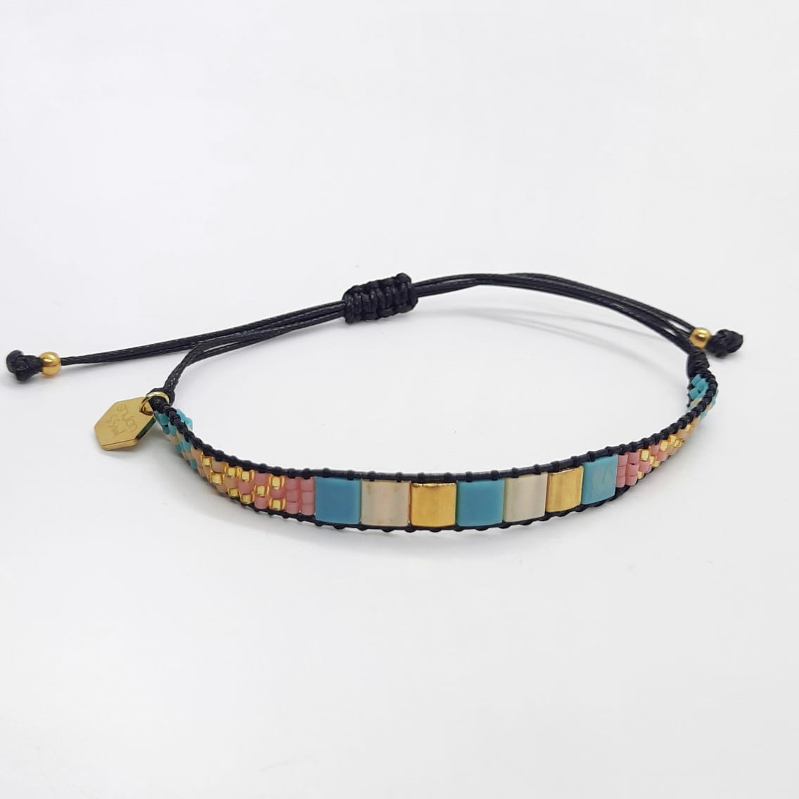 Strand-Armband mit bunten Perlen - TILA Armband KOOMPLIMENTS