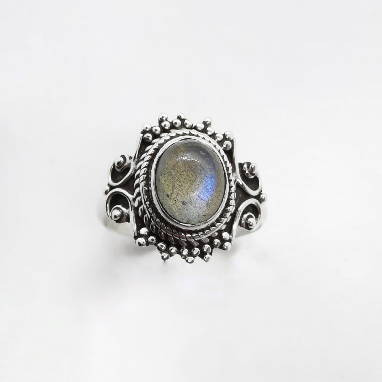 Vintage Labradorit Ring aus Silber - IRISIEREN Ringe KOOMPLIMENTS