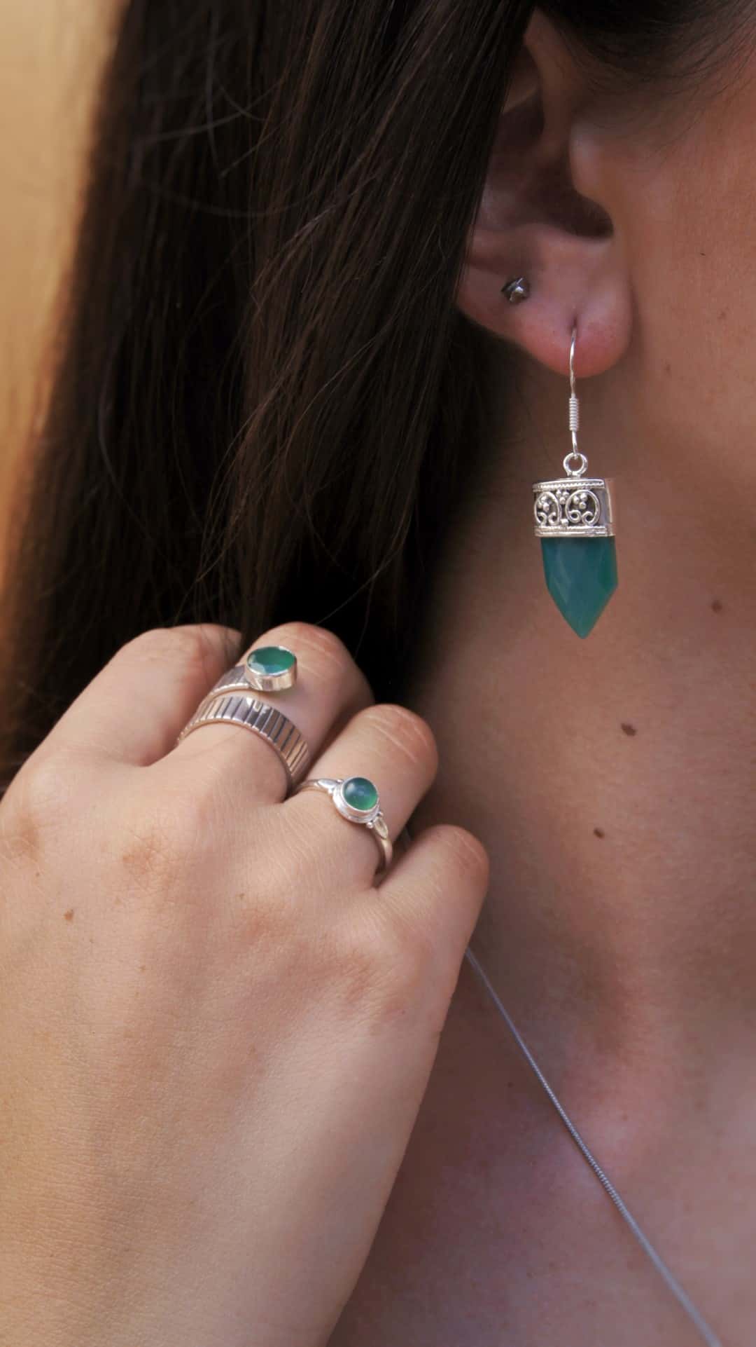 Vintage Silber Ohrringe mit grünem Stein - Green Onyx Ohrringe KOOMPLIMENTS